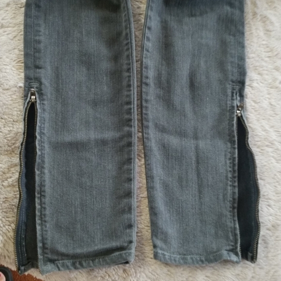 J BRAND GHOST SKINNY LEG GREY WASH JEAN SZ26 EUC - Picture 8 of 8